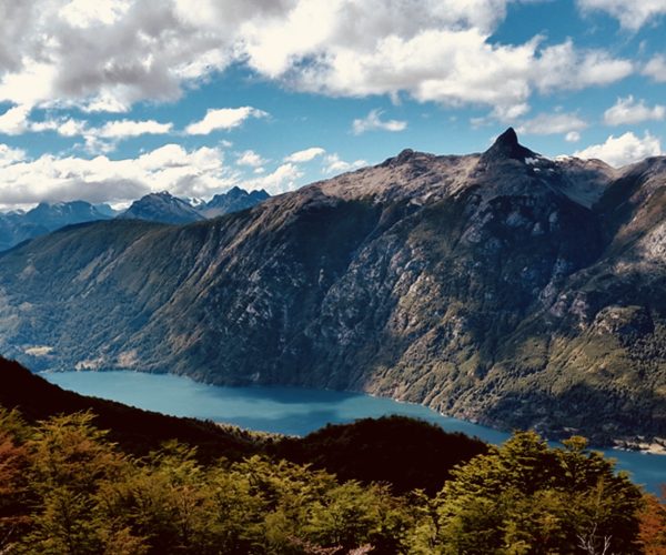 trayken_patagonia_lodge_futaleufu_2.jpeg